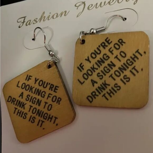 Hand crafted dangle earrings - Picture 4 of 5